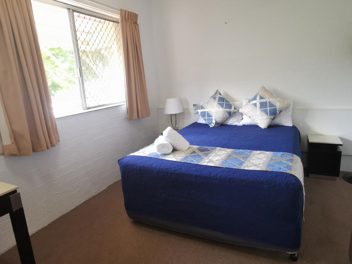 טוומבה Leichhardt Motor Inn מראה חיצוני תמונה